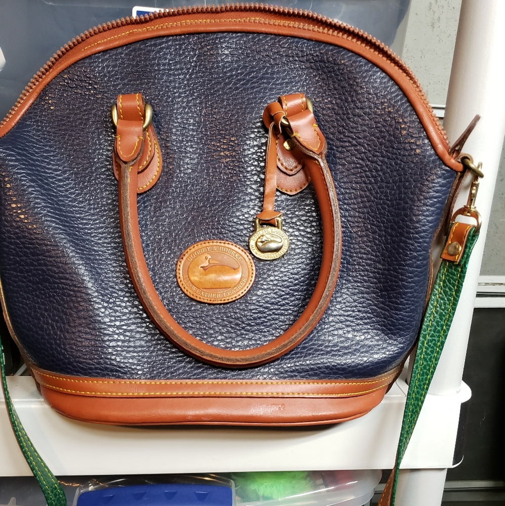 Dooney & Bourke Crossbody Signature Satchel